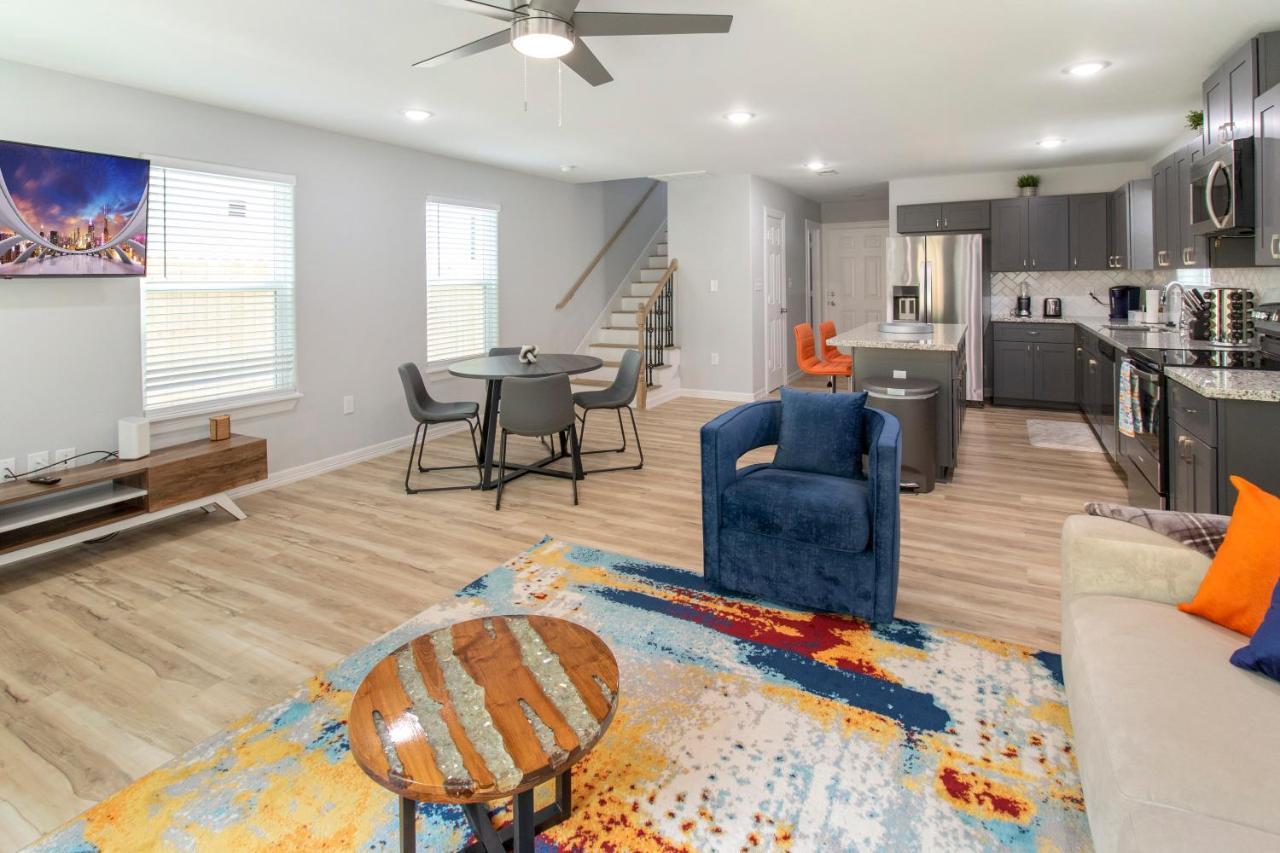Villa Peerless Retreat - Minutes From Downtown Houston Esterno foto