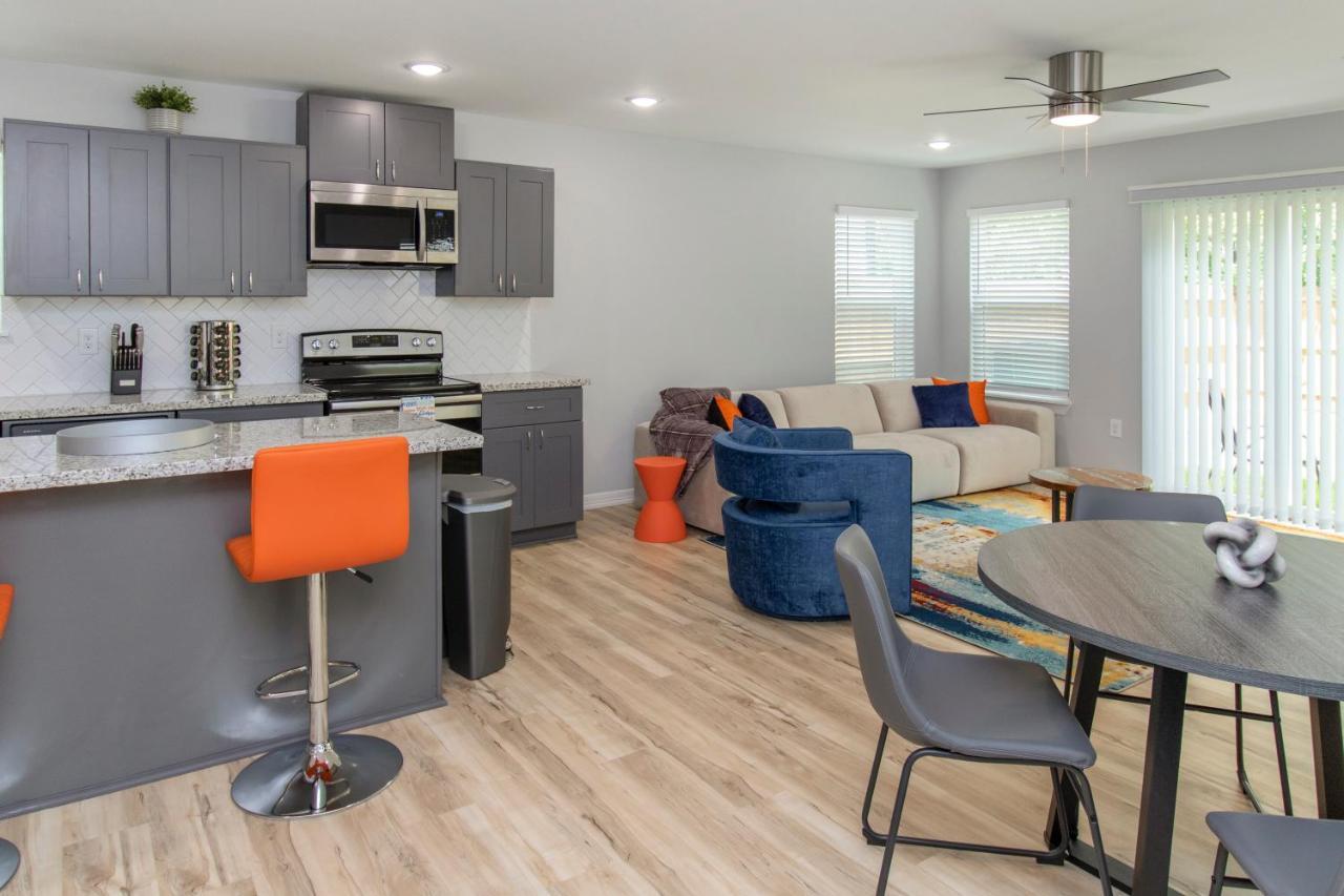 Villa Peerless Retreat - Minutes From Downtown Houston Esterno foto