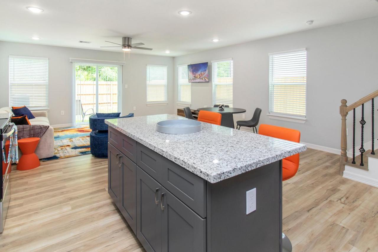 Villa Peerless Retreat - Minutes From Downtown Houston Esterno foto