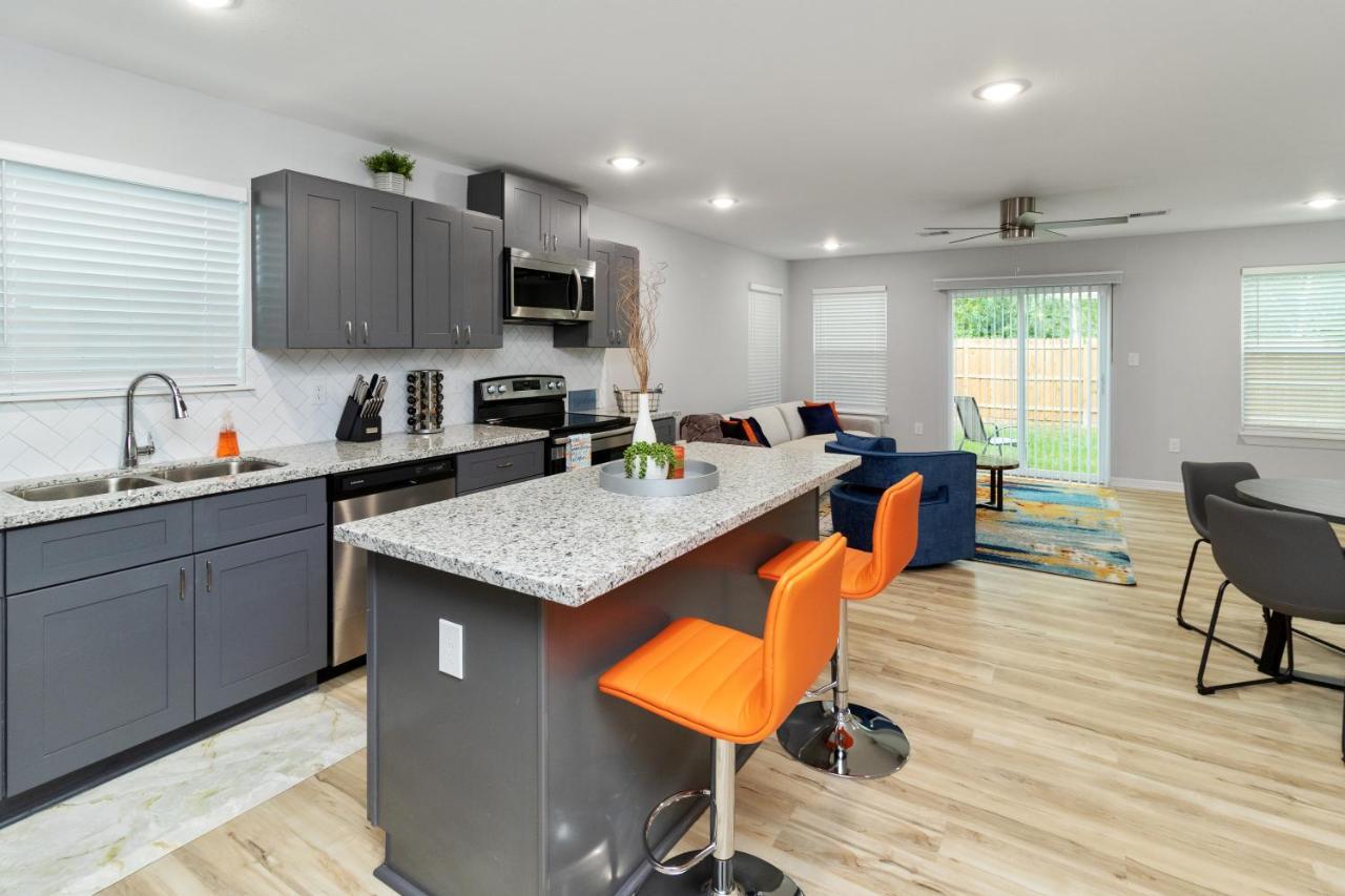 Villa Peerless Retreat - Minutes From Downtown Houston Esterno foto