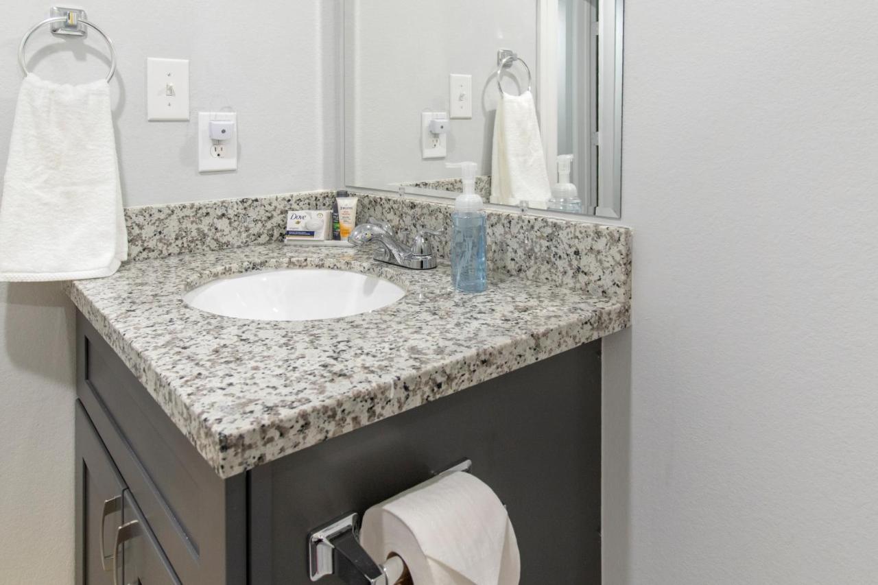 Villa Peerless Retreat - Minutes From Downtown Houston Esterno foto