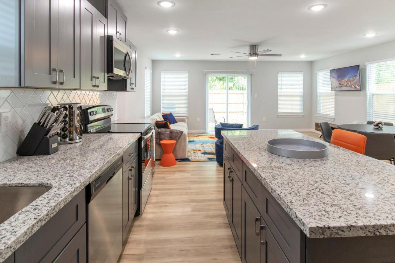 Villa Peerless Retreat - Minutes From Downtown Houston Esterno foto
