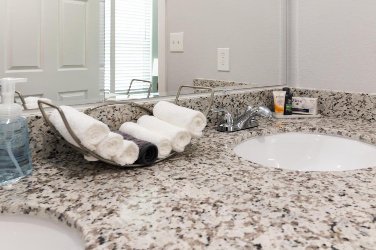 Villa Peerless Retreat - Minutes From Downtown Houston Esterno foto
