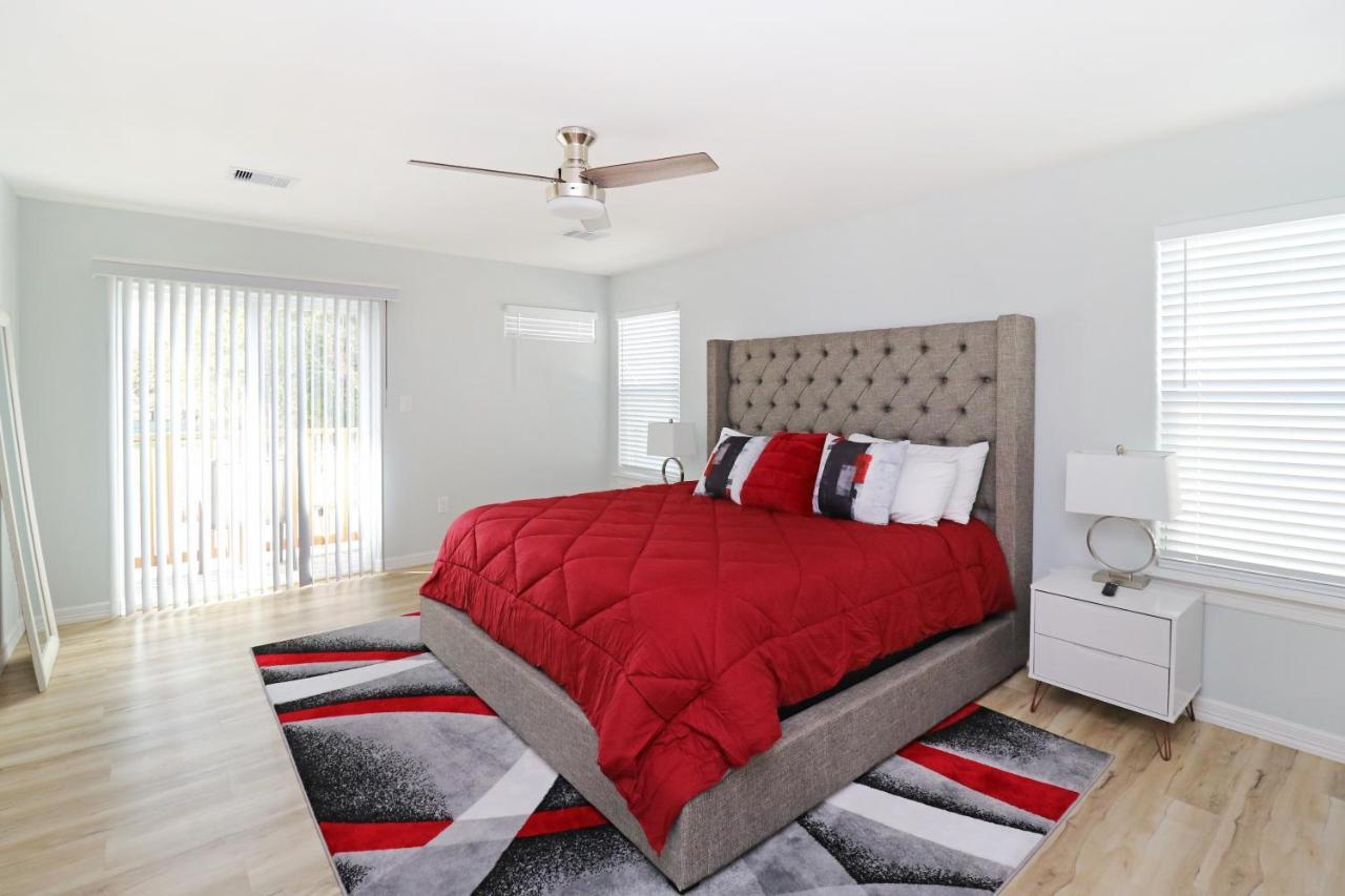 Villa Peerless Retreat - Minutes From Downtown Houston Esterno foto